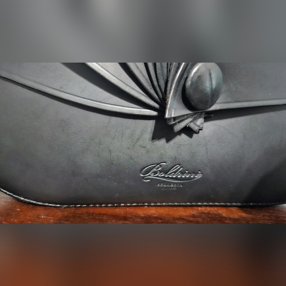 NWT Boldrini Selleria Opera Accordion Round Shell Leather Crossbody - Picture 3 of 9